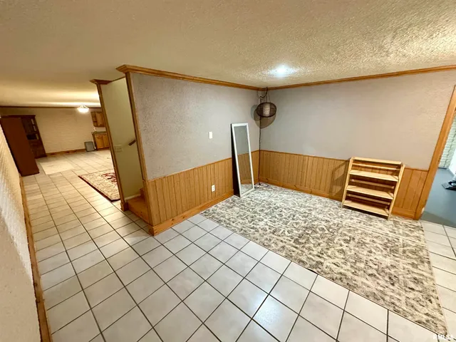 $348,000 | 1 Valevue Acres Drive, Jacksonville, IL 62650