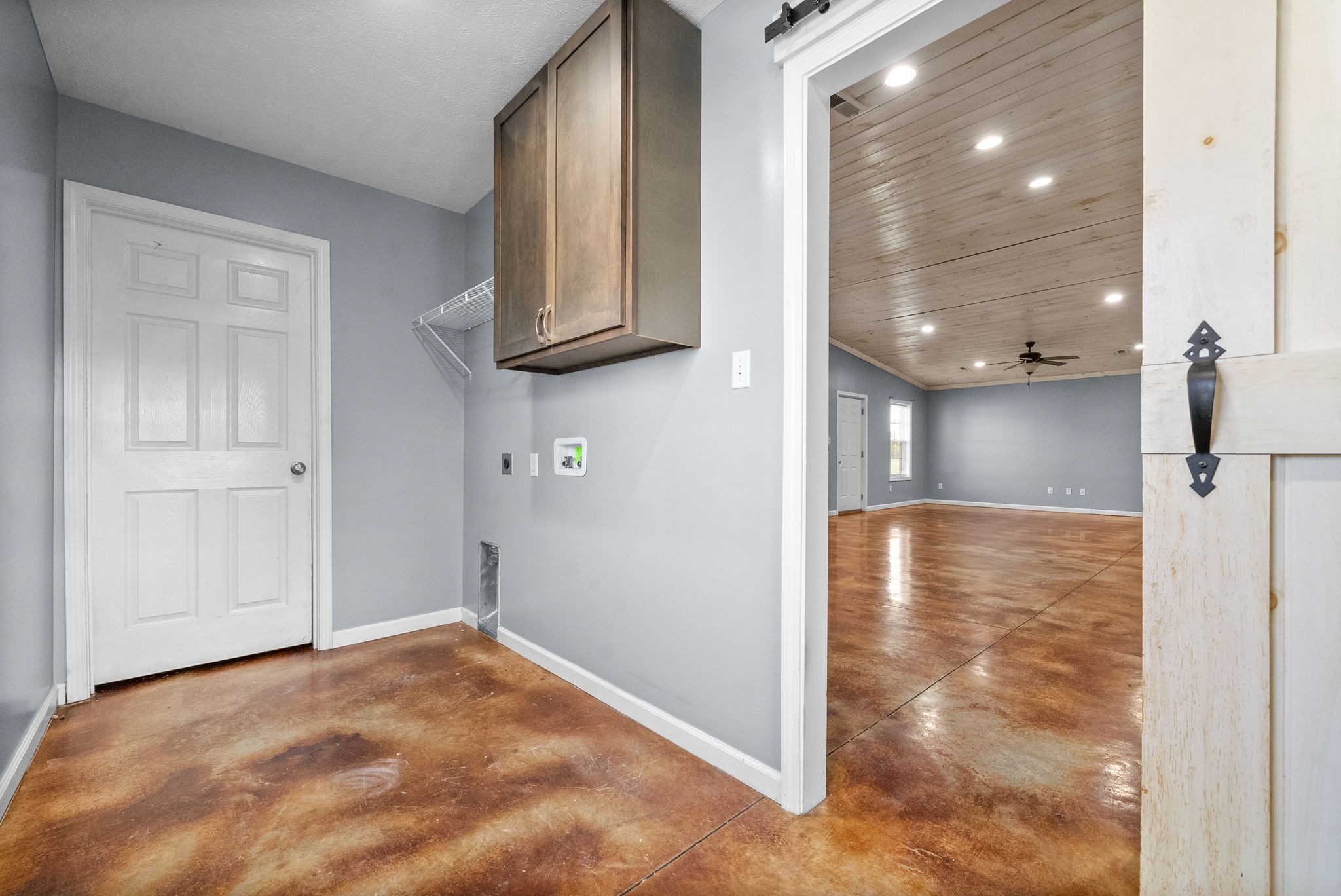 113 Tinsley Drive Pembroke, KY 42266 - Photo 15 of 28 a view of water heater room