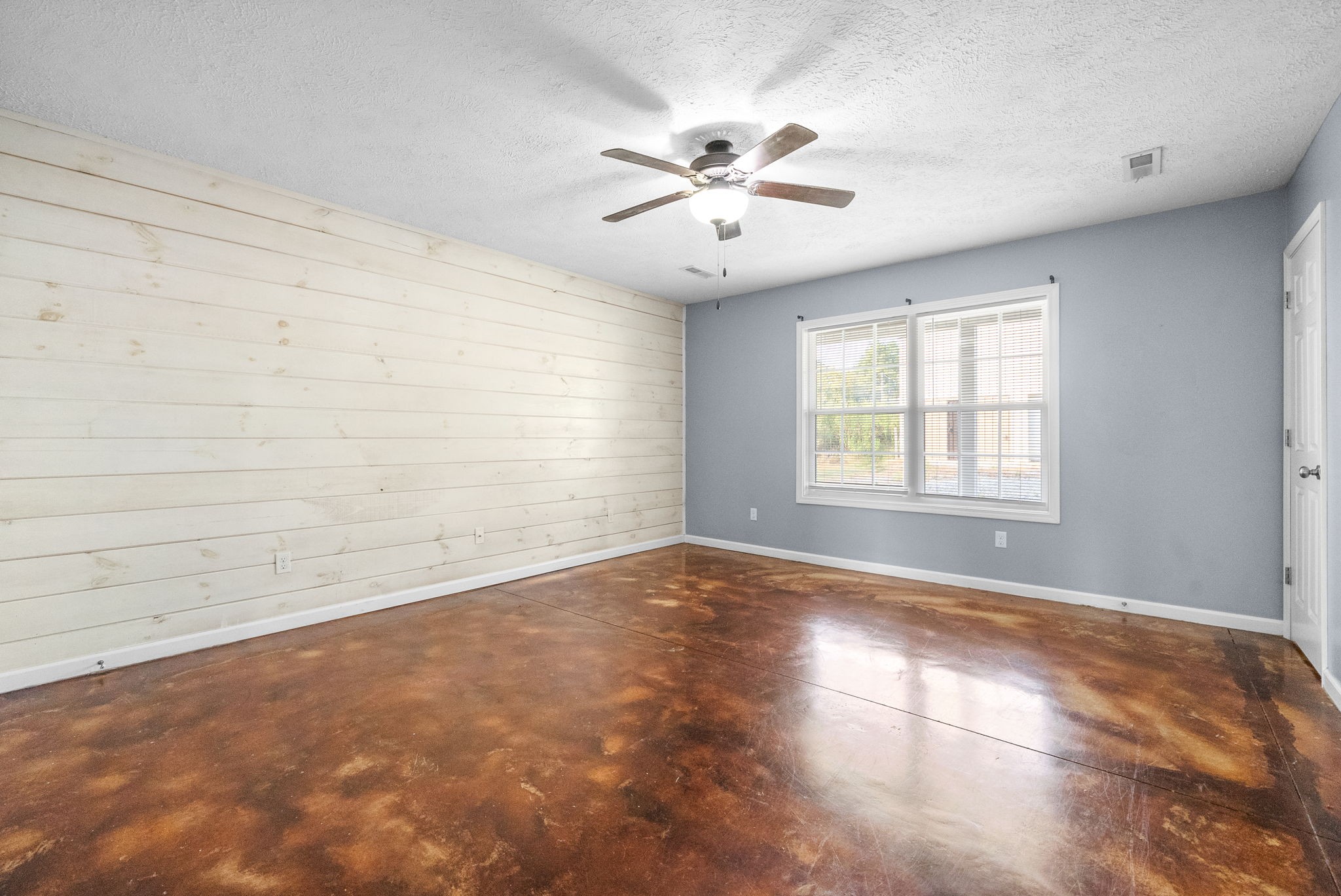 113 Tinsley Drive Pembroke, KY 42266 - Photo 16 of 28 a view of an empty room with a window