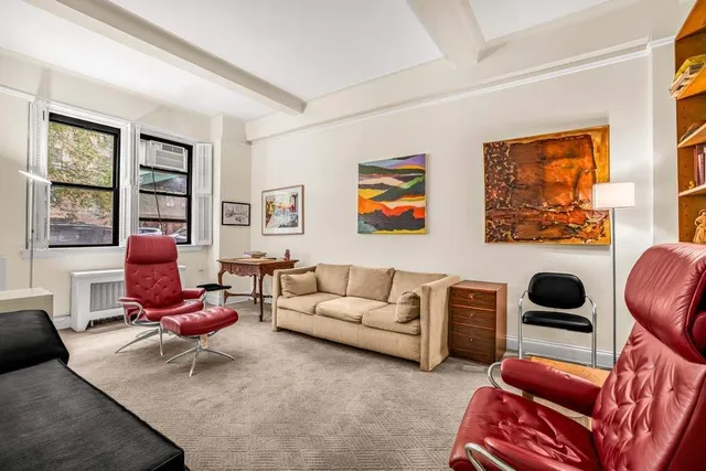 a picture of a park with a large window