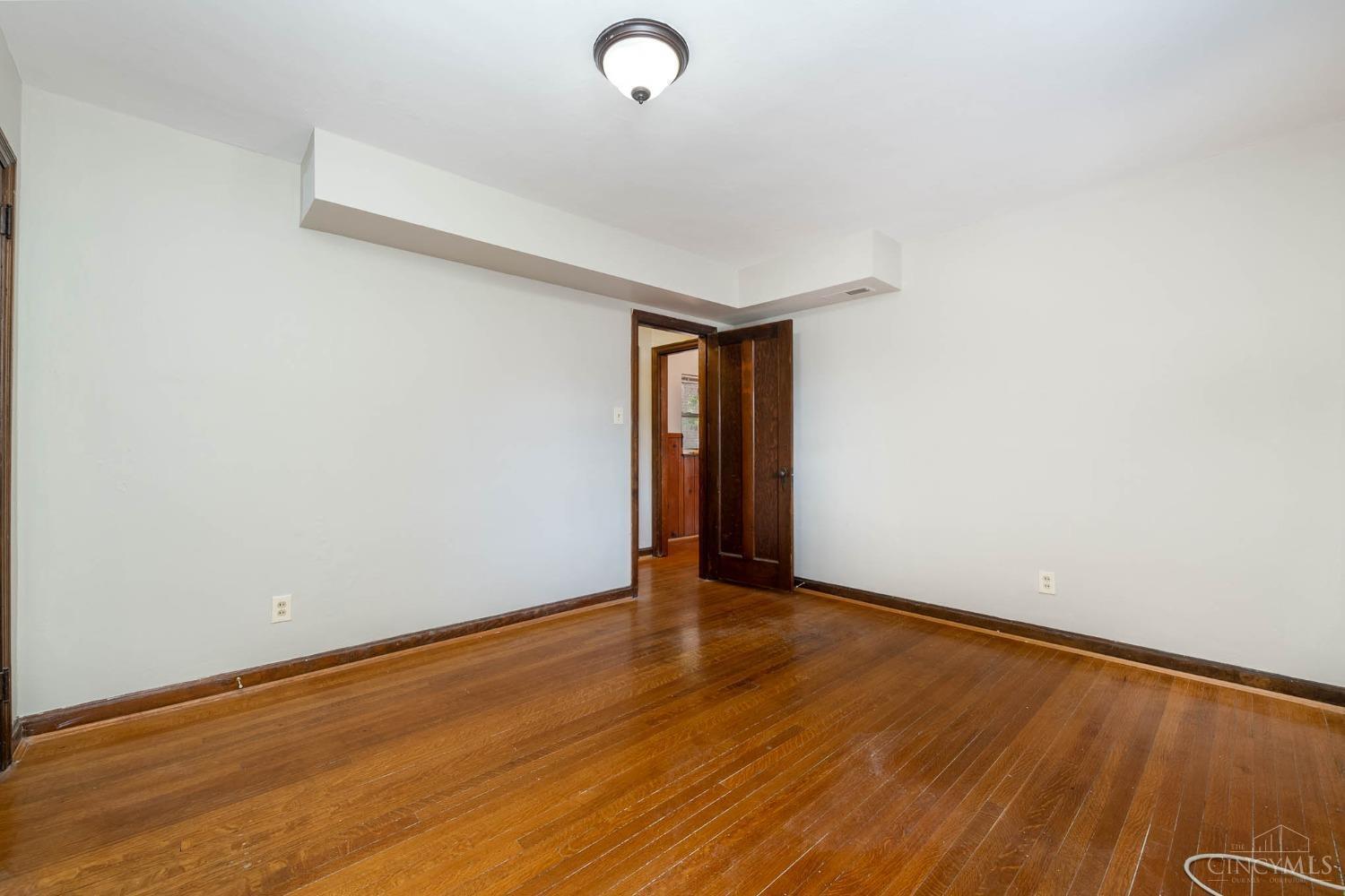 2363 Ravine Street Cincinnati, OH 45219 - Photo 13 of 18 Gallery Image 13