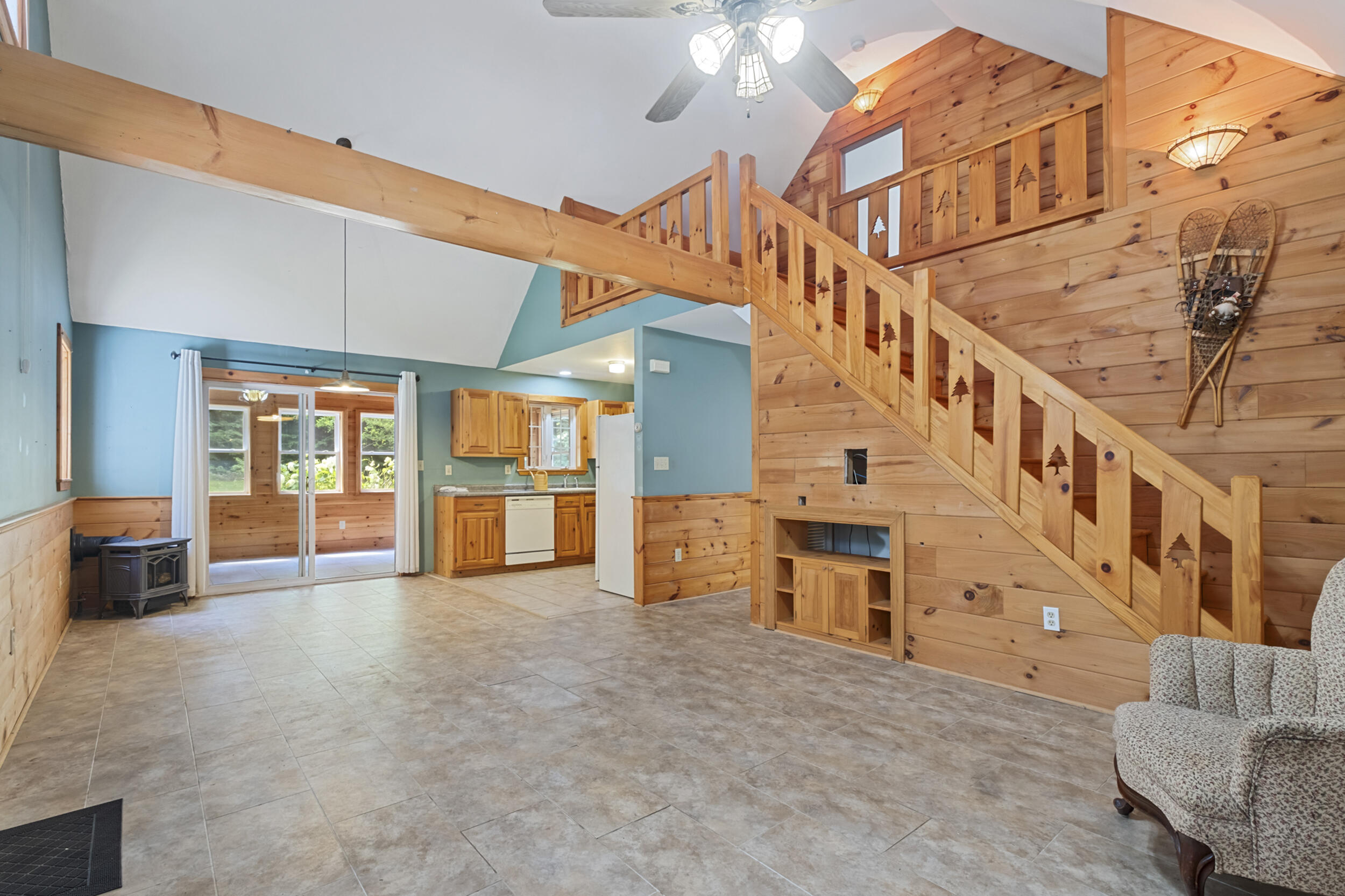 96 Taylor Woods Road Belgrade, ME 04917 - Photo 28 of 76 96_taylor_woods-interior-14