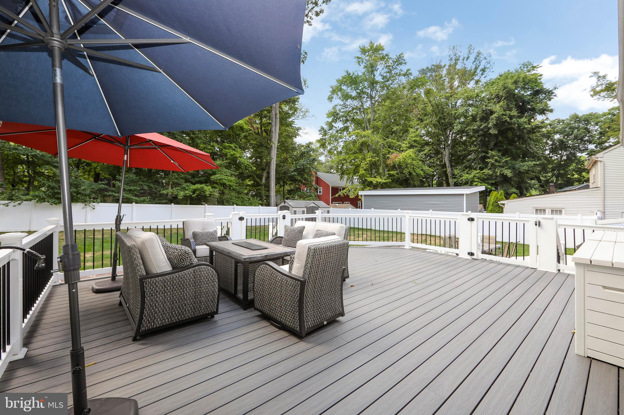 167 Oxford Road Delran, NJ 08075 - Photo 29 of 39 New maintenance free deck