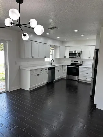 $2,290 | 1520 Country Ridge Drive, Lakeland, FL 33801