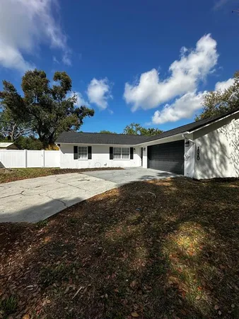 $2,290 | 1520 Country Ridge Drive, Lakeland, FL 33801