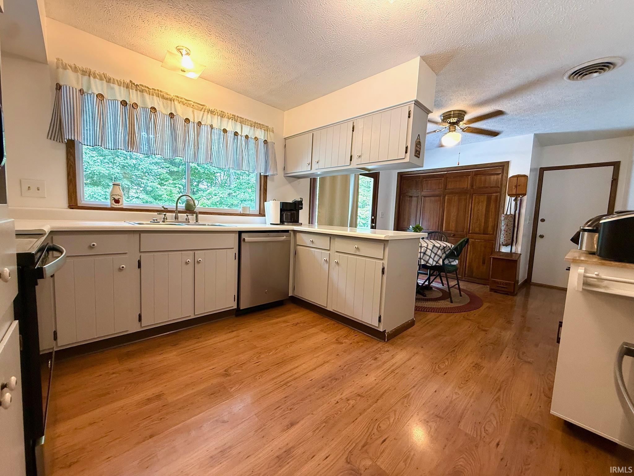 857 Sportsman Club Road Mitchell, IN 47446 - Photo 17 of 47 Gallery Image 17