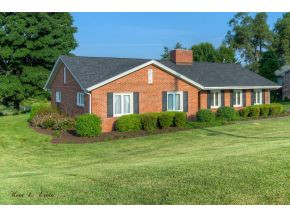 2221 Pendragon Road Kingsport, TN 37660 - Photo 3 of 24 Photo 3