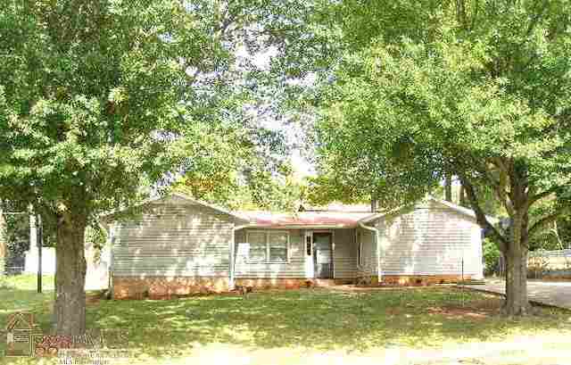 520 Rotterdam Road Easley, SC 29640 - Photo 1 of 8