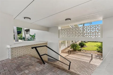 $375,000 | 1000 South Orlando Avenue, Unit A31, Maitland, FL 32751