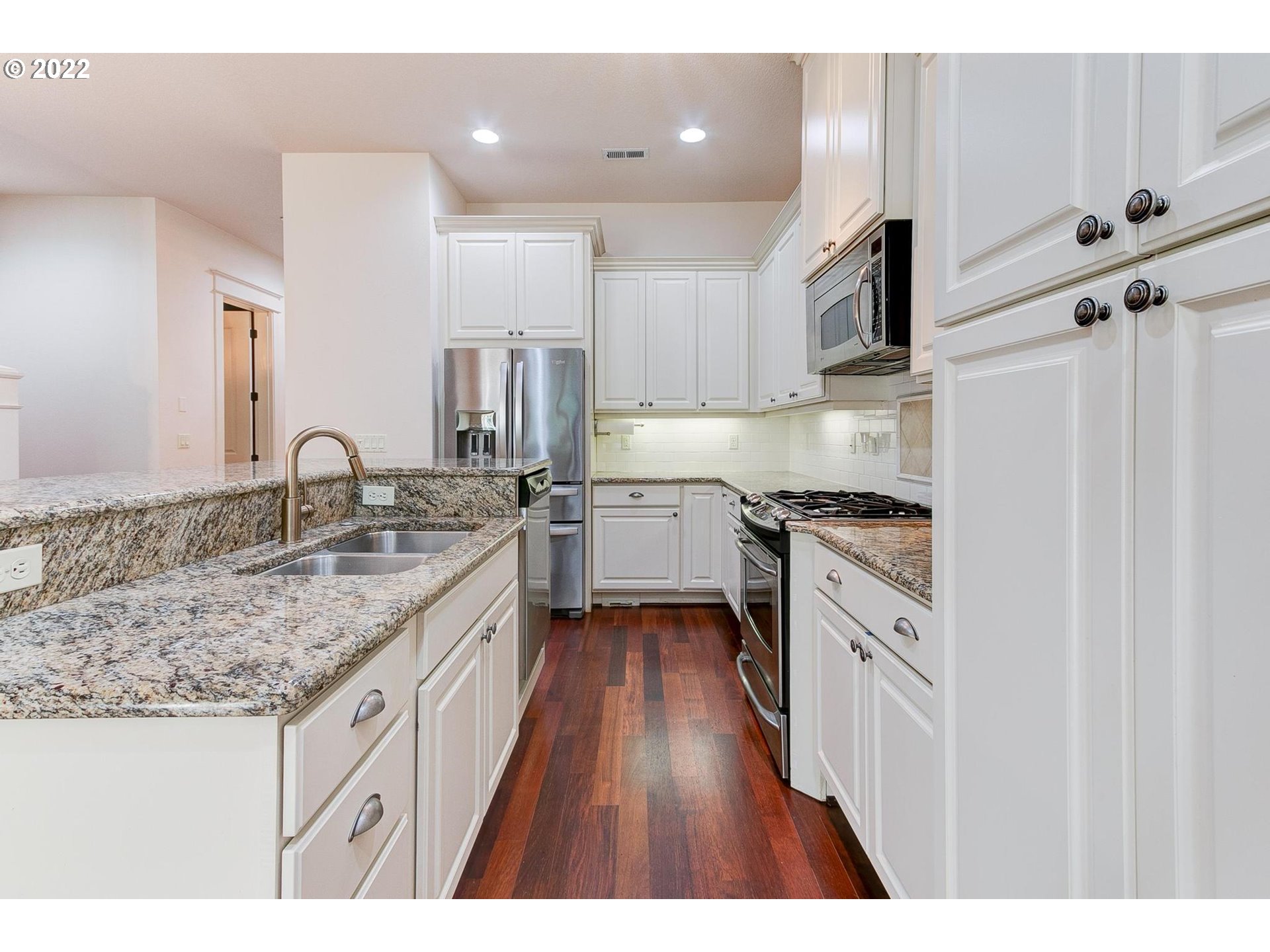 10042 Southwest Morrison Street Portland, OR 97225 - Photo 10 of 31 Kitchen