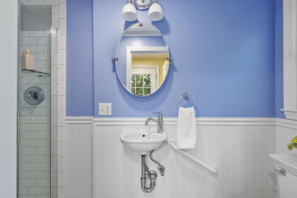 215 Middle Road Boxborough, MA 01719 - Photo 24 of 41 Gallery Image 24