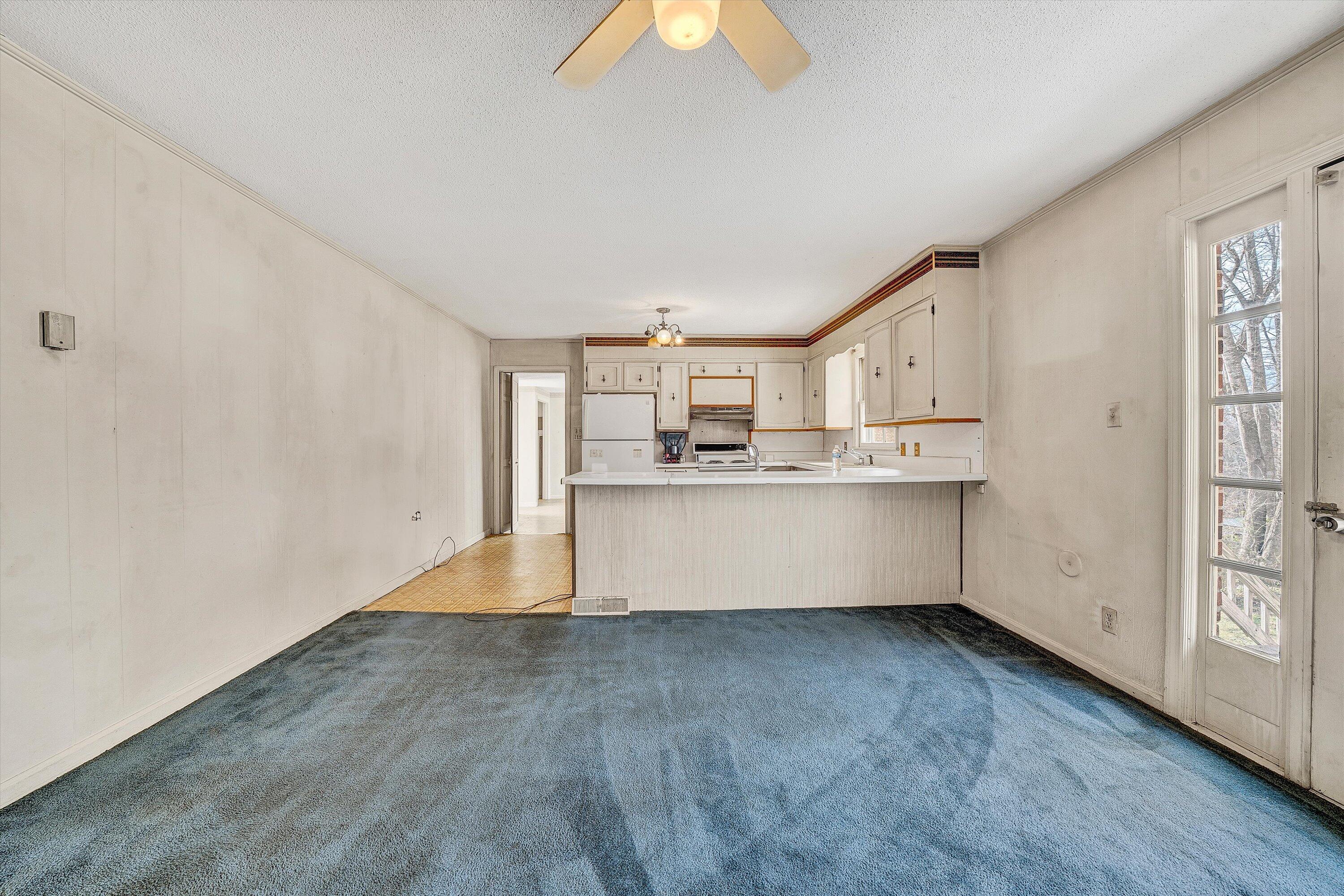 499 Ridge Road Collinsville, VA 24078 - Photo 10 of 26 11-DSC00181