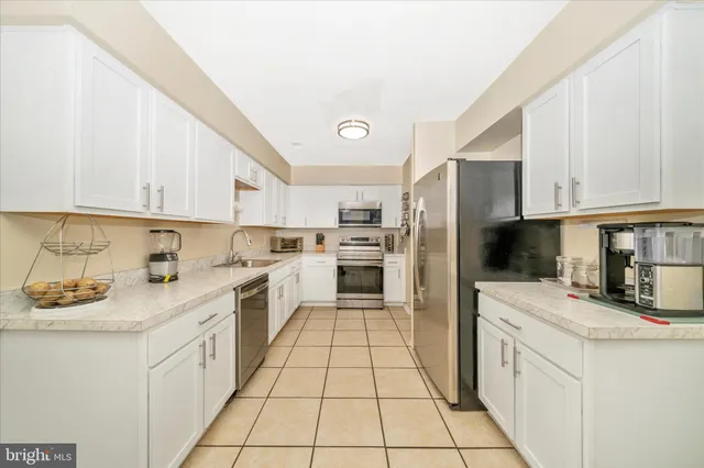 $300,000 | 9432 Nicklaus Lane, Unit 52, Laurel, MD 20708