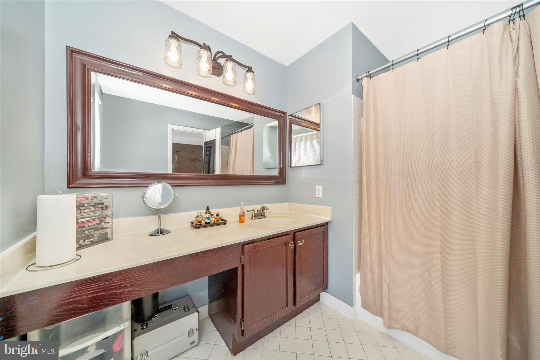 9432 Nicklaus Lane, Unit 52 Laurel, MD 20708 - Photo 27 of 53 Primary Bathroom