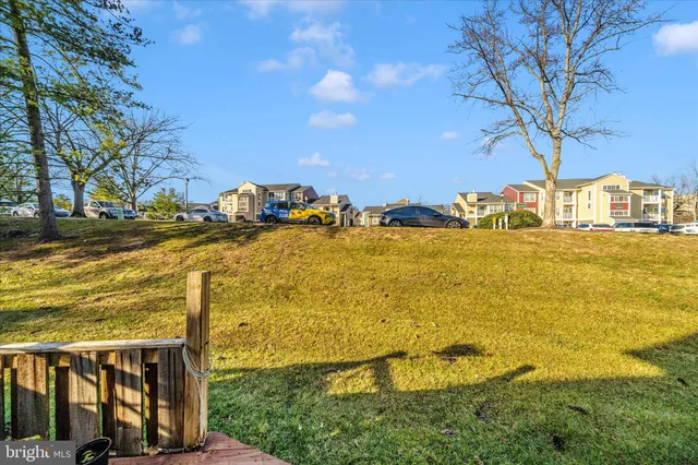 $300,000 | 9432 Nicklaus Lane, Unit 52, Laurel, MD 20708