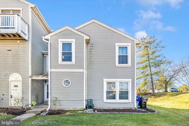 $300,000 | 9432 Nicklaus Lane, Unit 52, Laurel, MD 20708