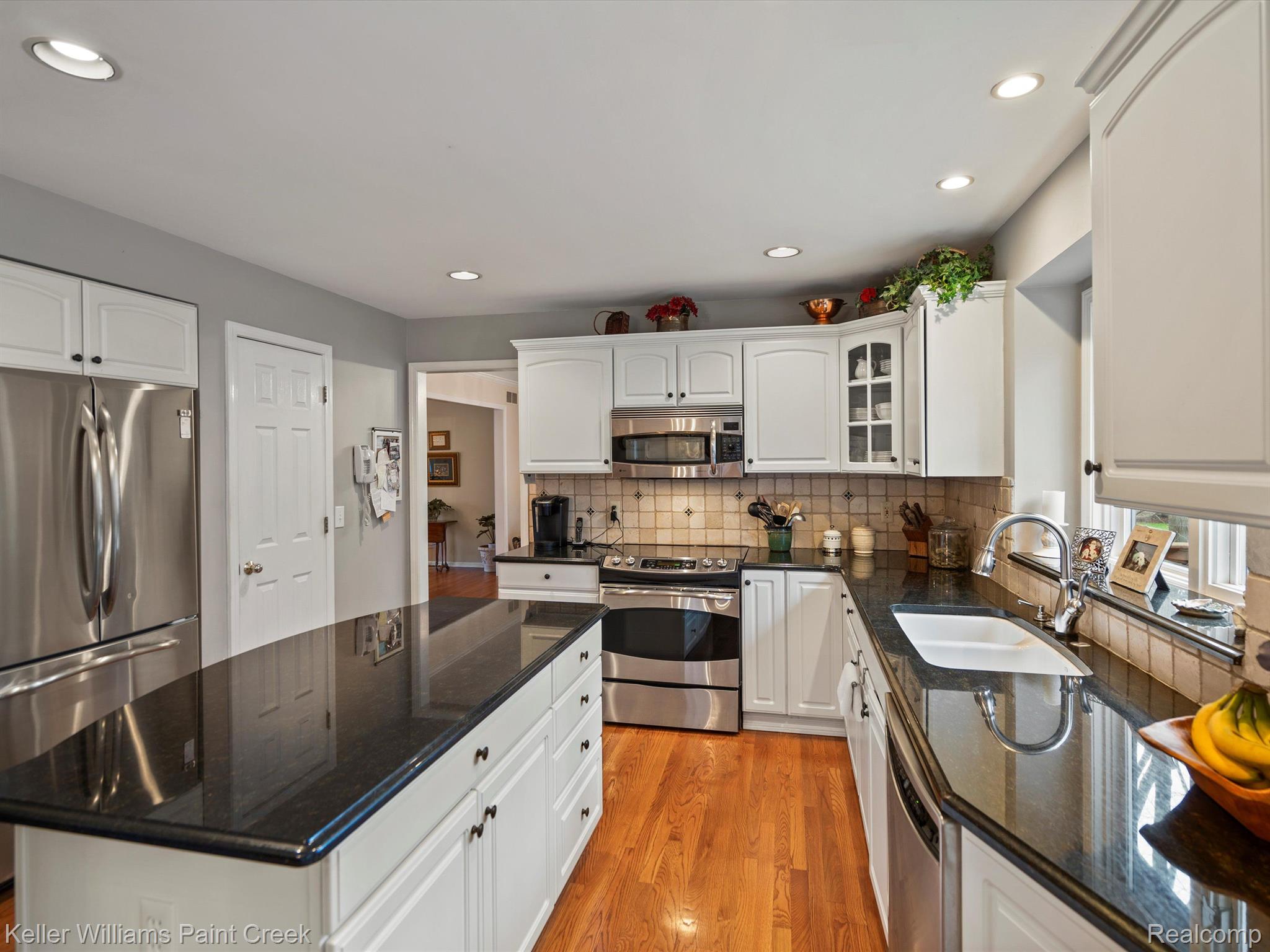 5600 Oak Bluff Road Rochester, MI 48306 - Photo 23 of 50 Gallery Image 23