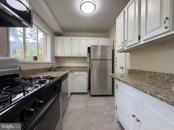 $273,000 | 10403 Montrose Avenue, Unit 201, Bethesda, MD 20814
