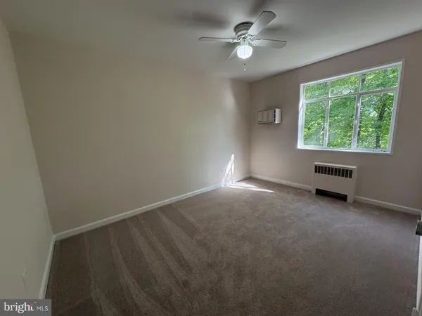 $273,000 | 10403 Montrose Avenue, Unit 201, Bethesda, MD 20814