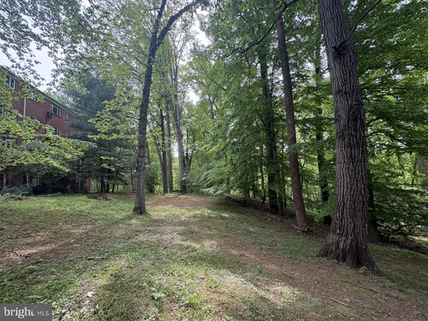 $273,000 | 10403 Montrose Avenue, Unit 201, Bethesda, MD 20814