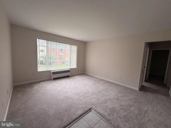 $273,000 | 10403 Montrose Avenue, Unit 201, Bethesda, MD 20814