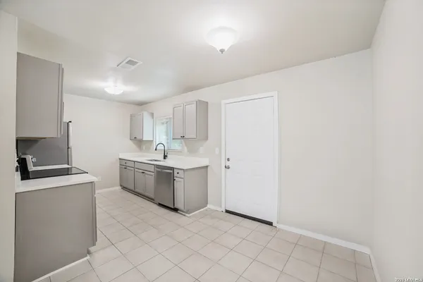 $1,495 | 10506 Bounty Drive, San Antonio, TX 78245