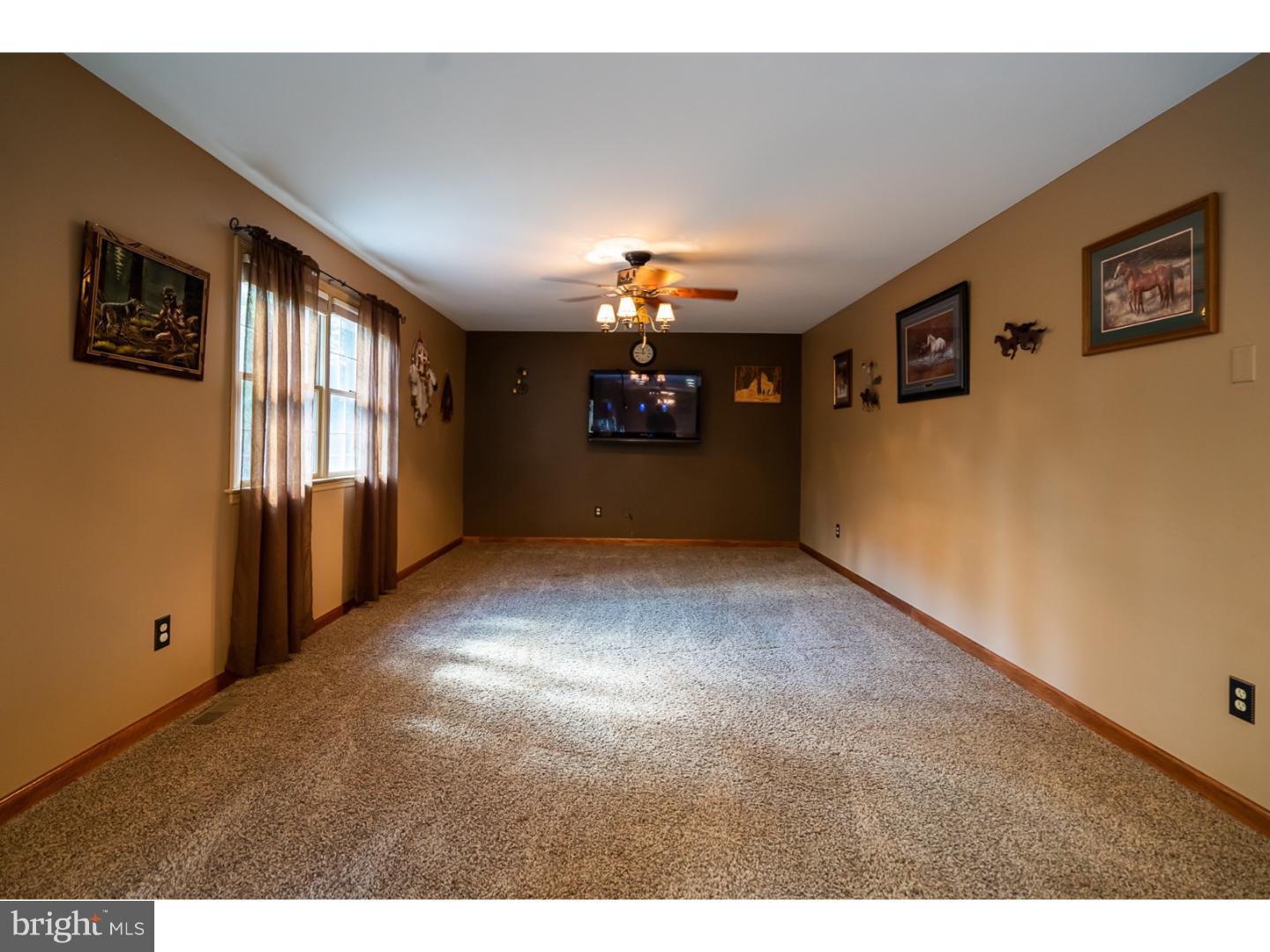 383 Fancy Hill Road Boyertown, PA 19512 - Photo 8 of 24 Family Room