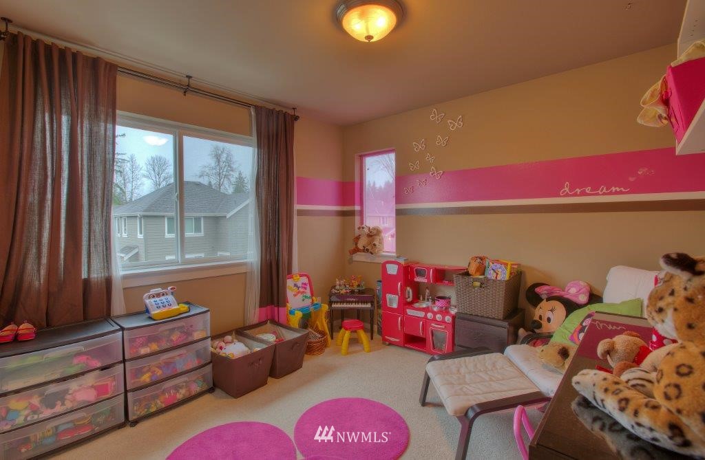 321 204th Place Southeast Bothell, WA 98012 - Photo 10 of 14