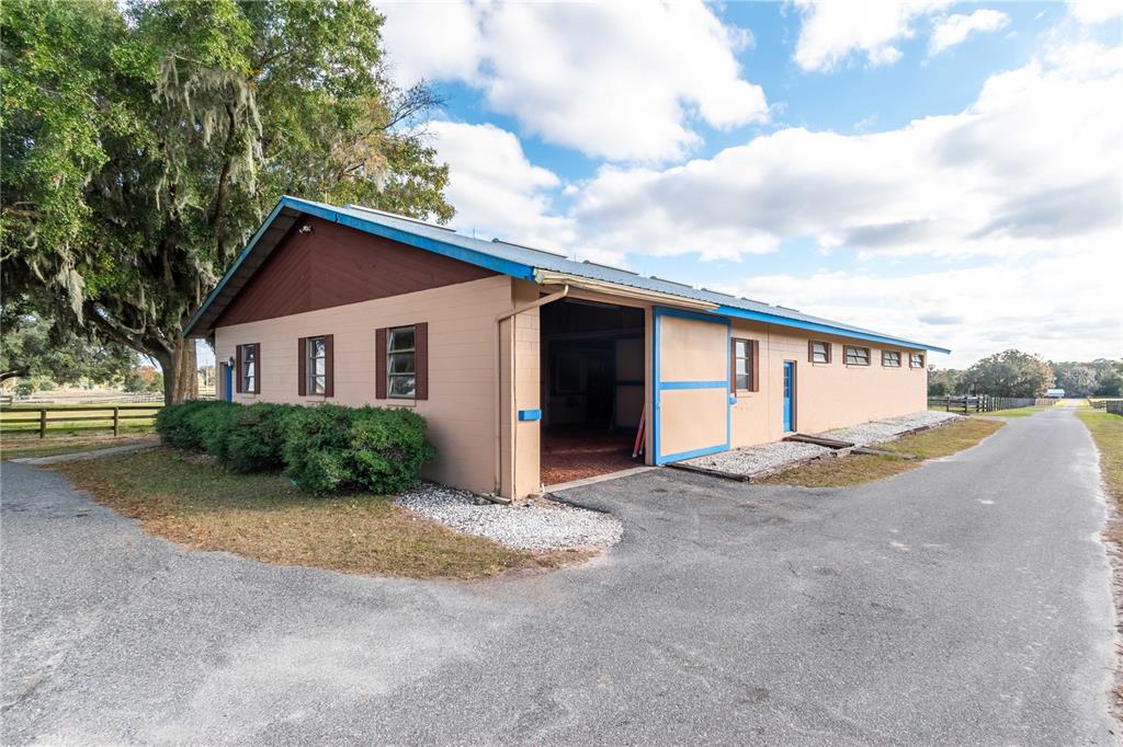 4975 Northwest 125th Street Road Reddick, FL 32686 - Photo 26 of 93