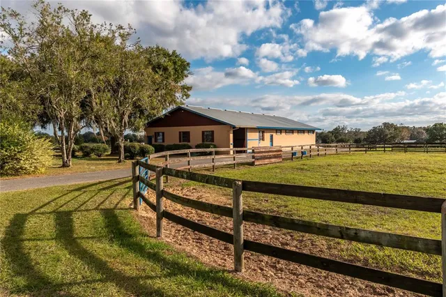 a view of a bench in the middle of a building