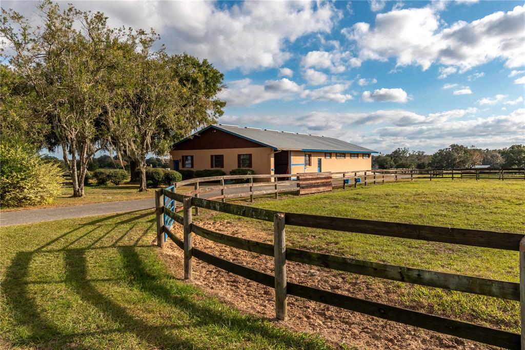 4975 Northwest 125th Street Road Reddick, FL 32686 - Photo 27 of 93