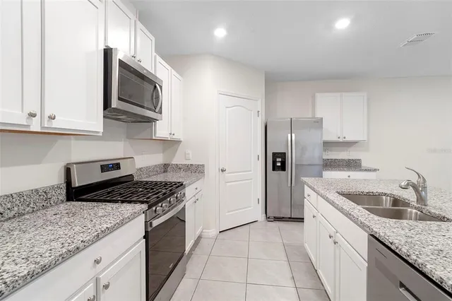 $2,500 | 763 Lazio Circle, DeBary, FL 32713