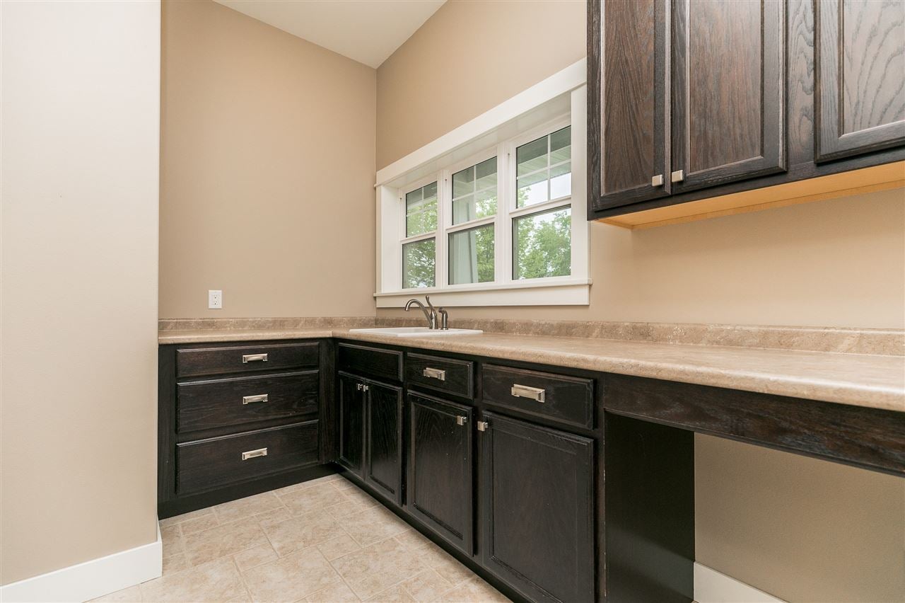 1670 Maple Street Robins, IA 52328 - Photo 24 of 50 Gallery Image 24