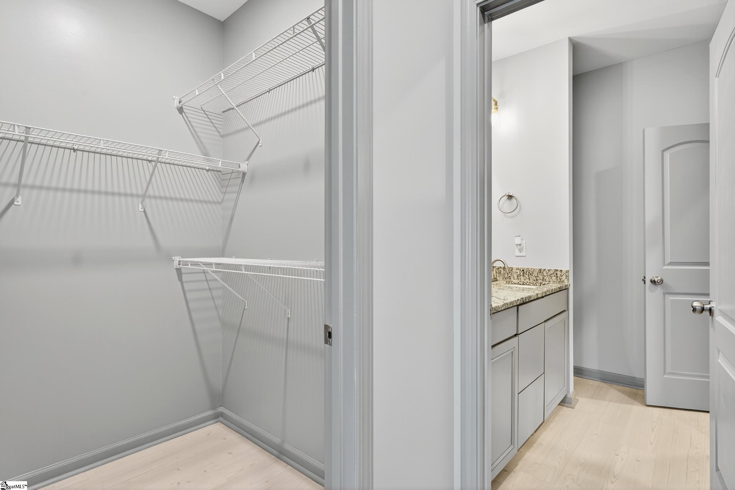 404 Fairfield Road Chesnee, SC 29323 - Photo 18 of 33 Dual Closets