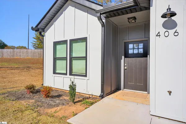 $1,650 | 404 Fairfield Road, Chesnee, SC 29323