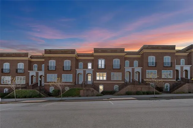 $575,000 | 5139 Peachtree Road, Chamblee, GA 30341