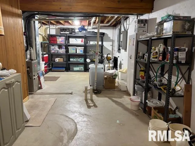 $224,900 | 710 West Dean Street, Virden, IL 62690