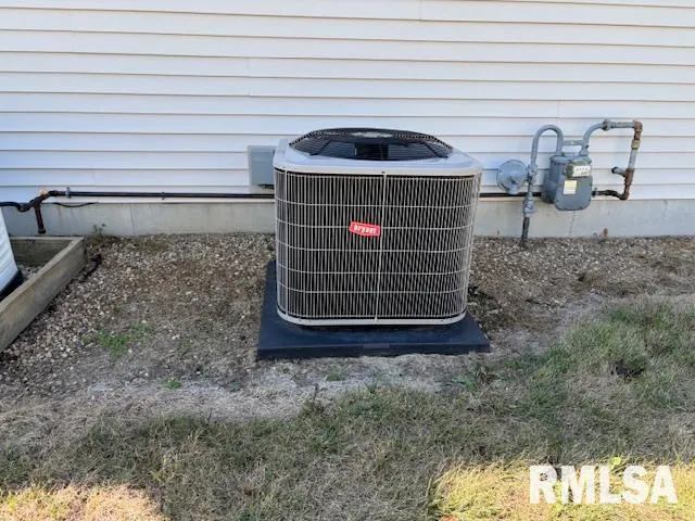 $224,900 | 710 West Dean Street, Virden, IL 62690