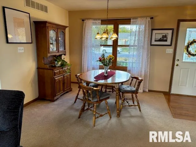 $224,900 | 710 West Dean Street, Virden, IL 62690