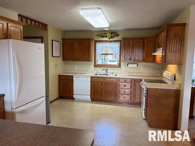 $224,900 | 710 West Dean Street, Virden, IL 62690
