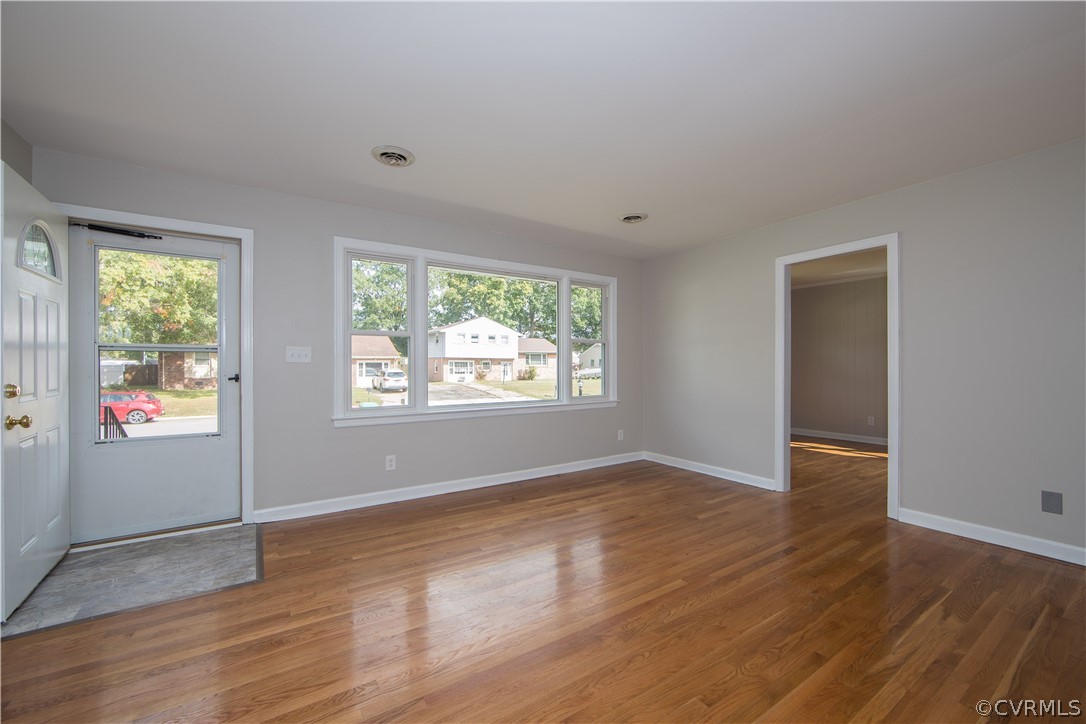 913 Yorkshire Road Colonial Heights, VA 23834 - Photo 5 of 26 All rooms have been freshly painted from ceiling t