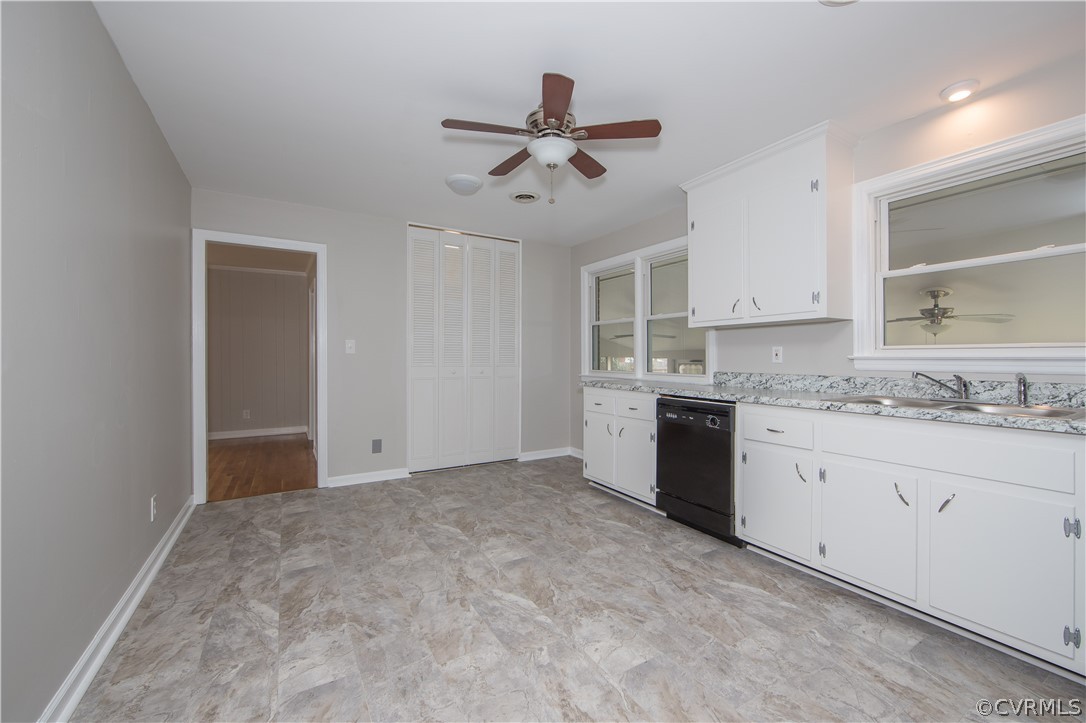 913 Yorkshire Road Colonial Heights, VA 23834 - Photo 10 of 26 The kitchen has convenience in mind wth its eat-in