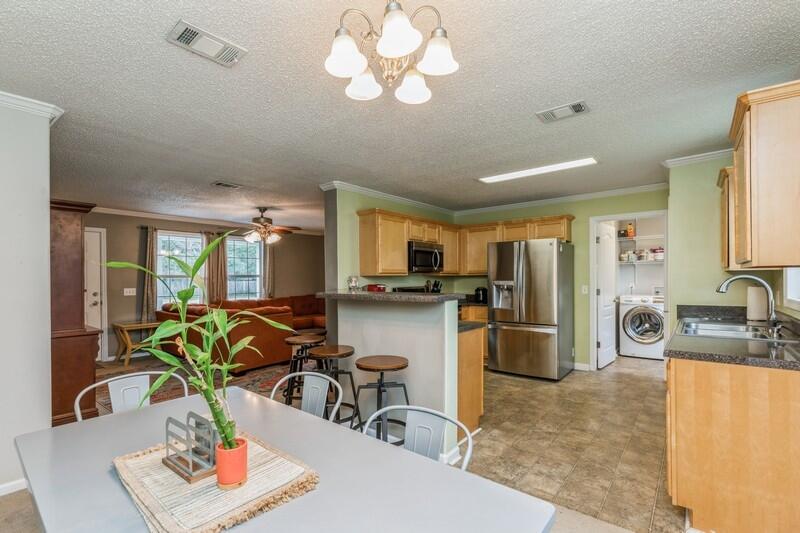 4007 Randi Road Crestview, FL 32539 - Photo 11 of 36 11_4007RandiRd_2016_FlexMLS800x600_800x6