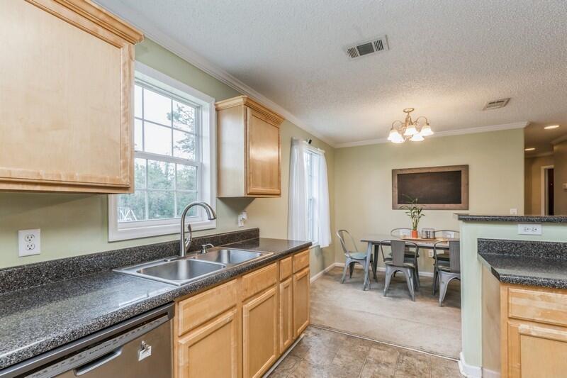 4007 Randi Road Crestview, FL 32539 - Photo 14 of 36 14_4007RandiRd_2021_FlexMLS800x600_800x6