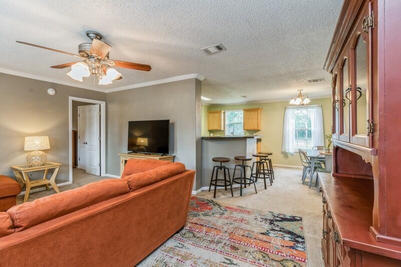4007 Randi Road Crestview, FL 32539 - Photo 5 of 36 09_4007RandiRd_2013_FlexMLS800x600_800x6