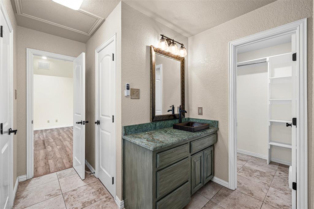 2325 River Road Granbury, TX 76048 - Photo 20 of 40 Gallery Image 20