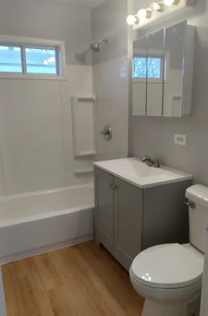 $284,900 | 1828-1826 Horeb Avenue, Zion, IL 60099