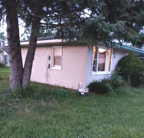 $284,900 | 1828-1826 Horeb Avenue, Zion, IL 60099