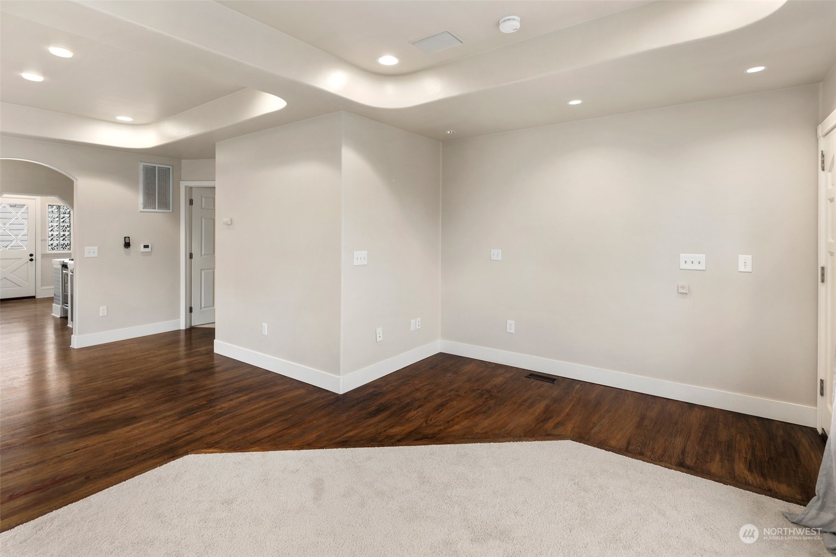 1524 Rockefeller Avenue Everett, WA 98201 - Photo 12 of 37 a view of an empty room