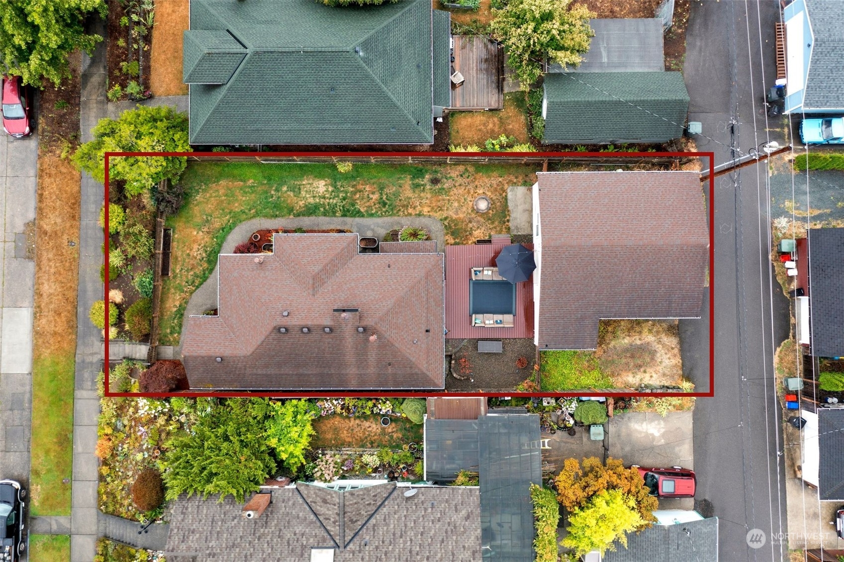 1524 Rockefeller Avenue Everett, WA 98201 - Photo 36 of 37 an aerial view of a house with a swimming pool